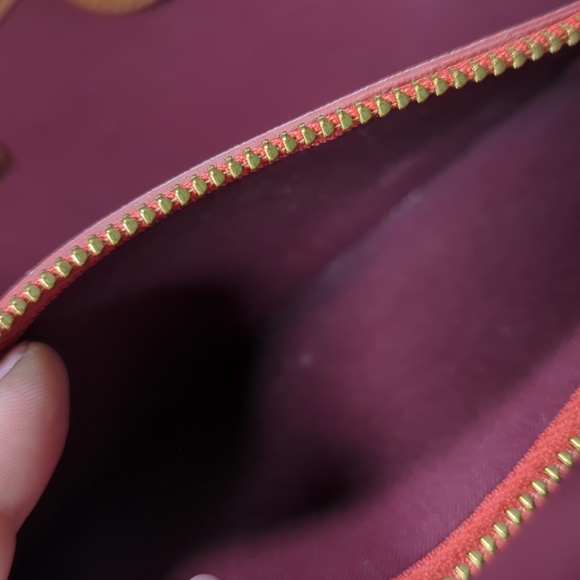 Fossil Multicolored Purse - Picture 13 of 15